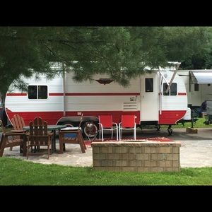 Meet your Posher, Debbie